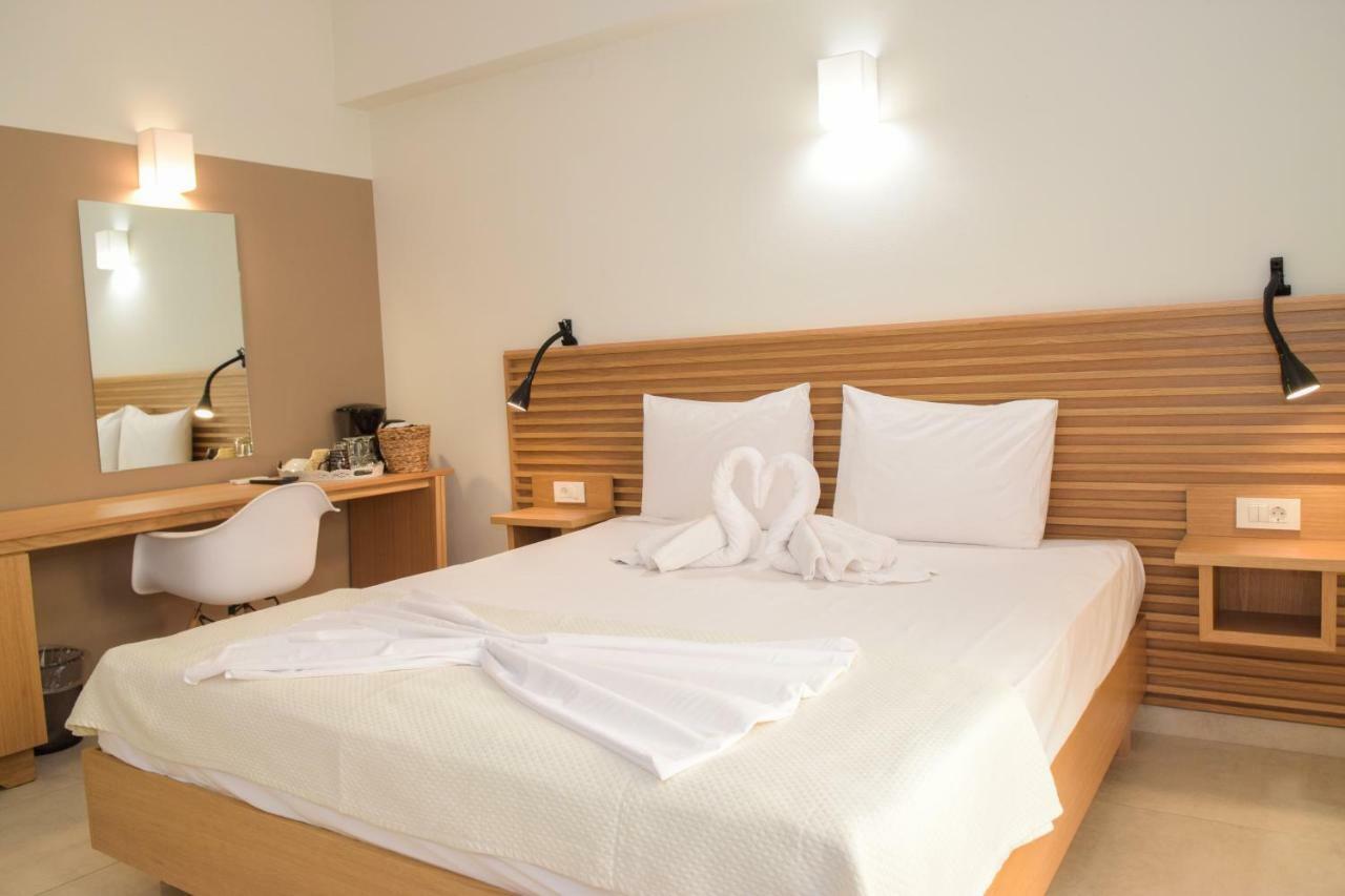 Mithos Premium Rooms Agia Marina  ภายนอก รูปภาพ